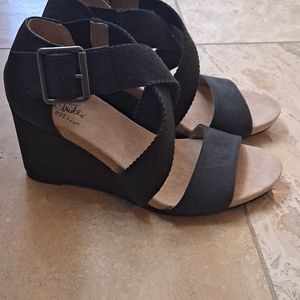 Life Stride 8 Black comfy heeled sandals, NWOT